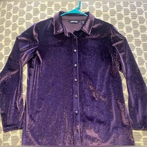 NWOT Women’s Lands End M Petite button down long sleeve